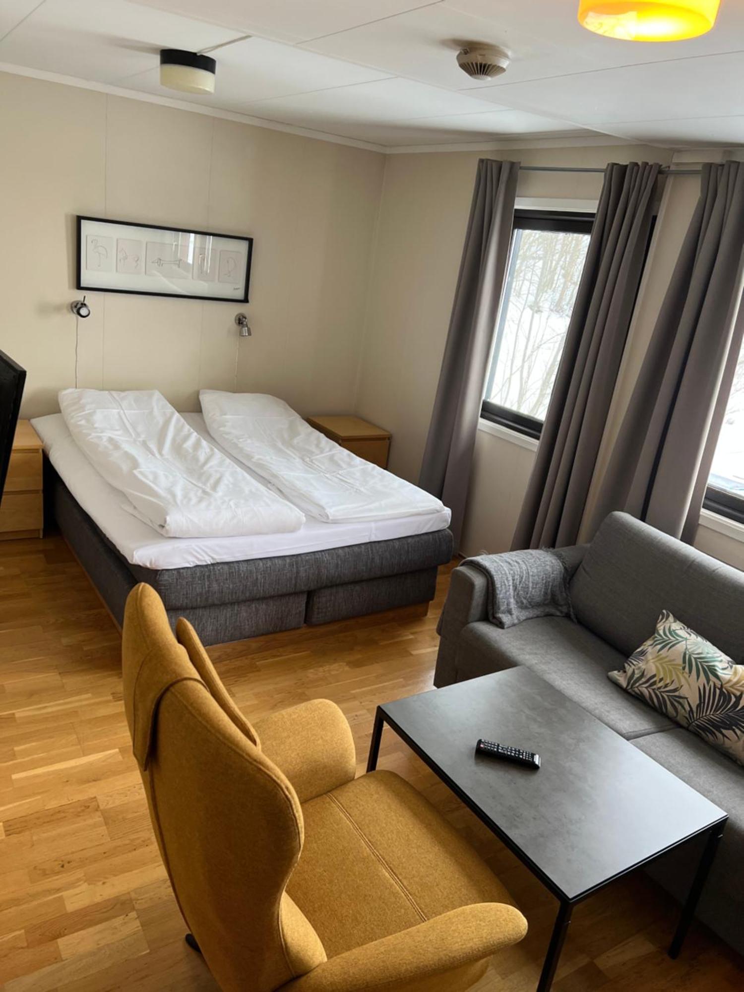 Sandmoen Bed & Breakfast, Free Parking Motel